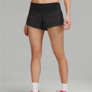 lululemon Black speed up 2,5 shorts
